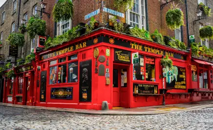 Pub in Irland rot
