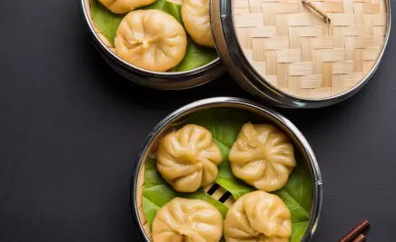 Momos