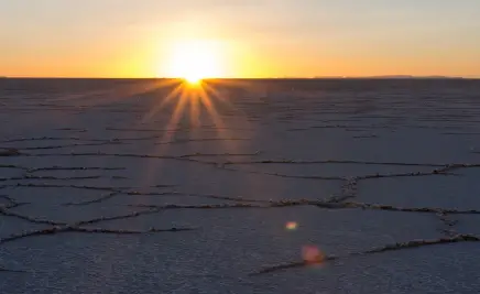 Uyuni-Salzsee bei Sonnenaufgang​