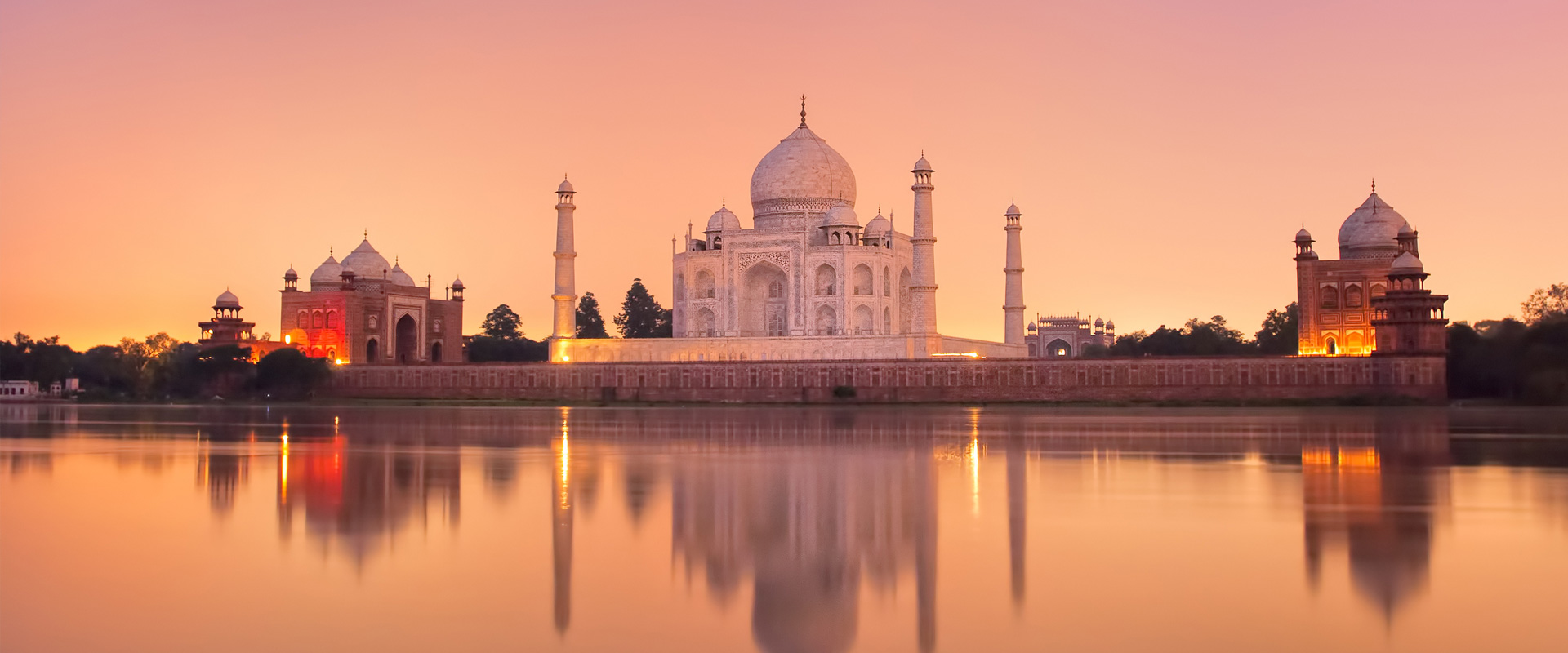 Select Holidays Homepage - Taj Mahal im Sonnenuntergang